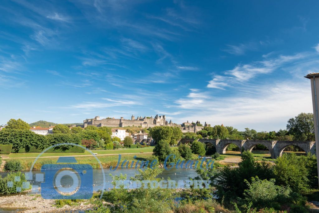 VISTA DE LA CIUDAD MEDIEVAL DE CARCASSONNE DESDE LE PONT NEUF