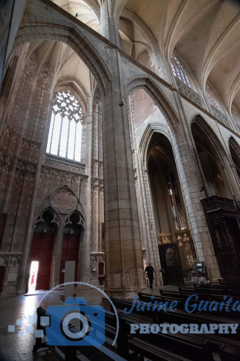 La-Cathedrale-de-Saint-Etienne-7