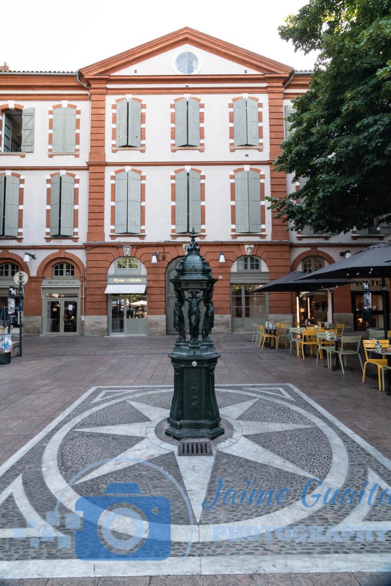 Place-de-Saint-George-2-de-4