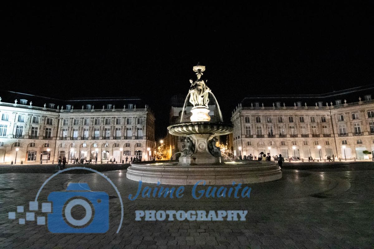 Place-de-la-Bourse-12-de-12